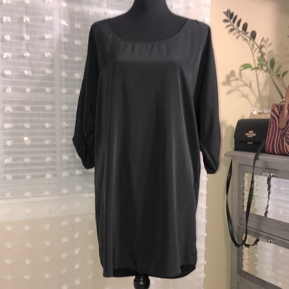 Express‎ Black Shift Dress W/ Slit 3/4 Sleeves - Picture 1 of 6